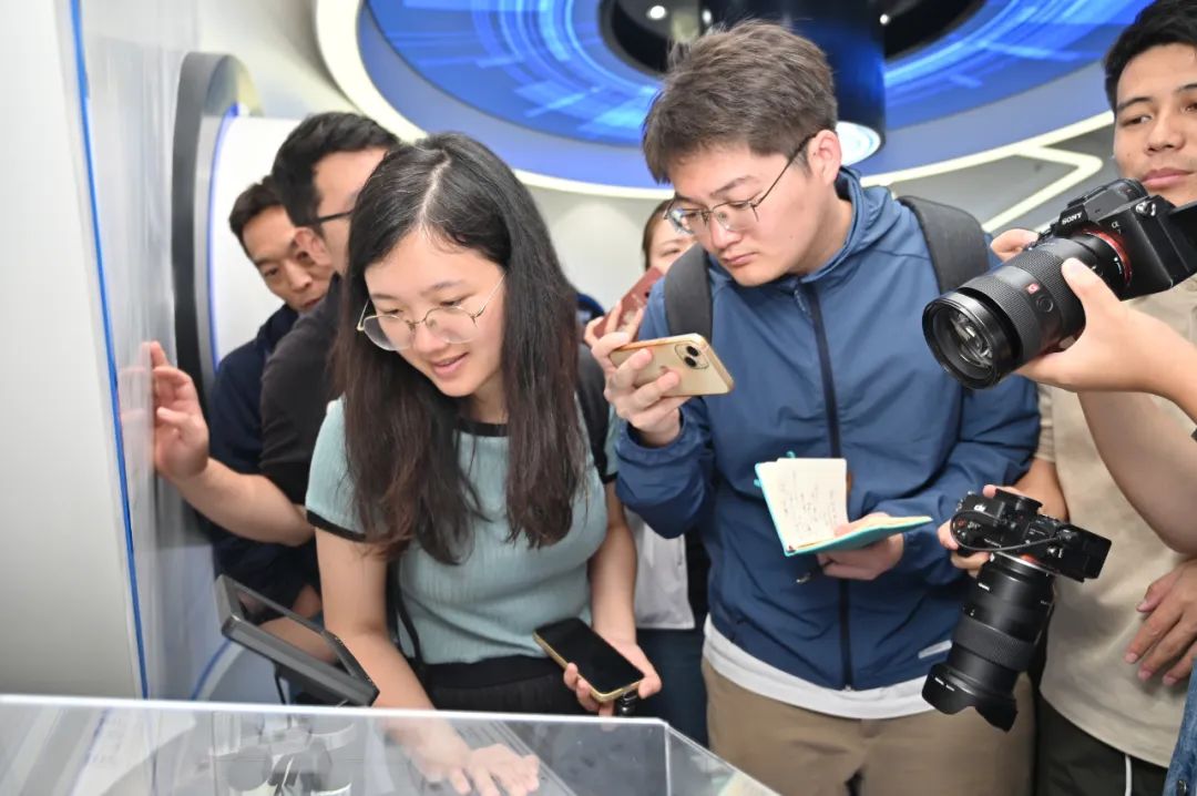 人民日報客戶端刊文報道風華高科