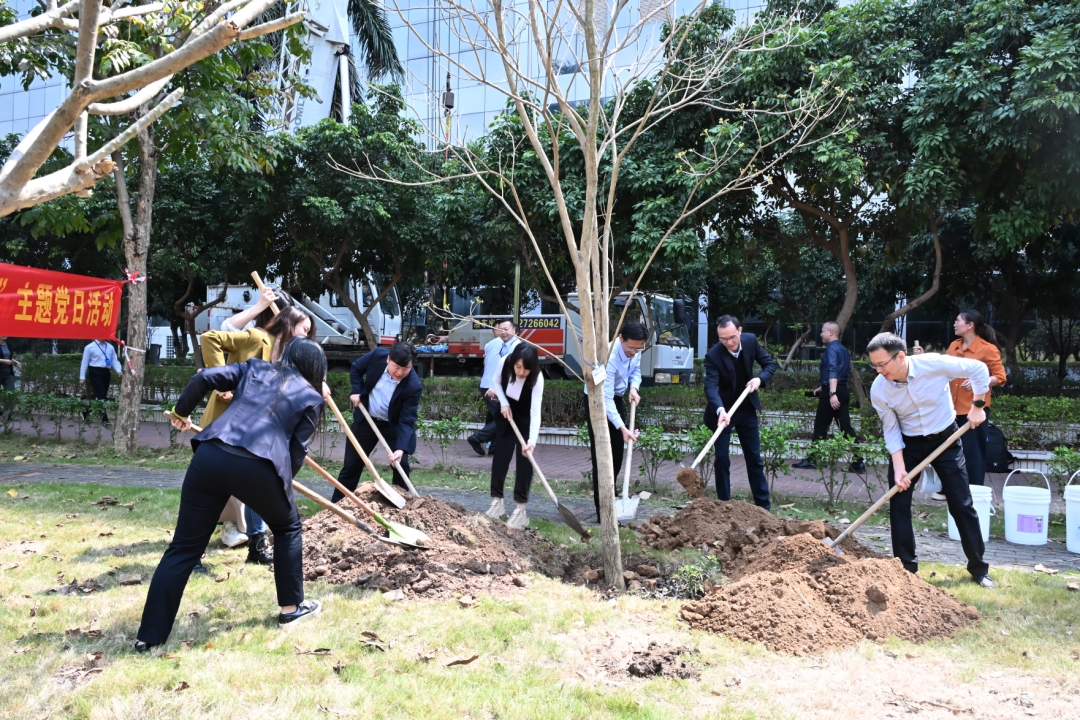 “植”此青绿 共“树”未来——风华高科积极开展“爱绿植绿护绿兴绿”植树活动