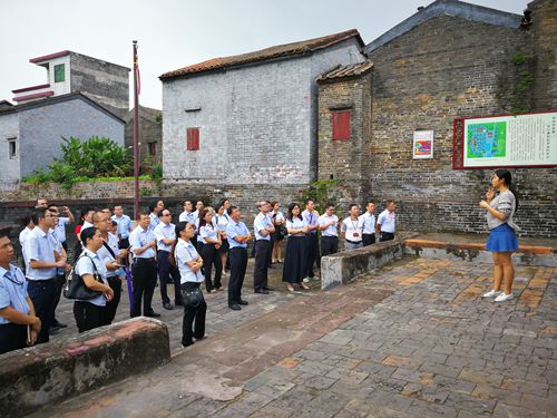 風華紀委組織公司中層及以上管理干部參觀高要家訓廉政教育基地