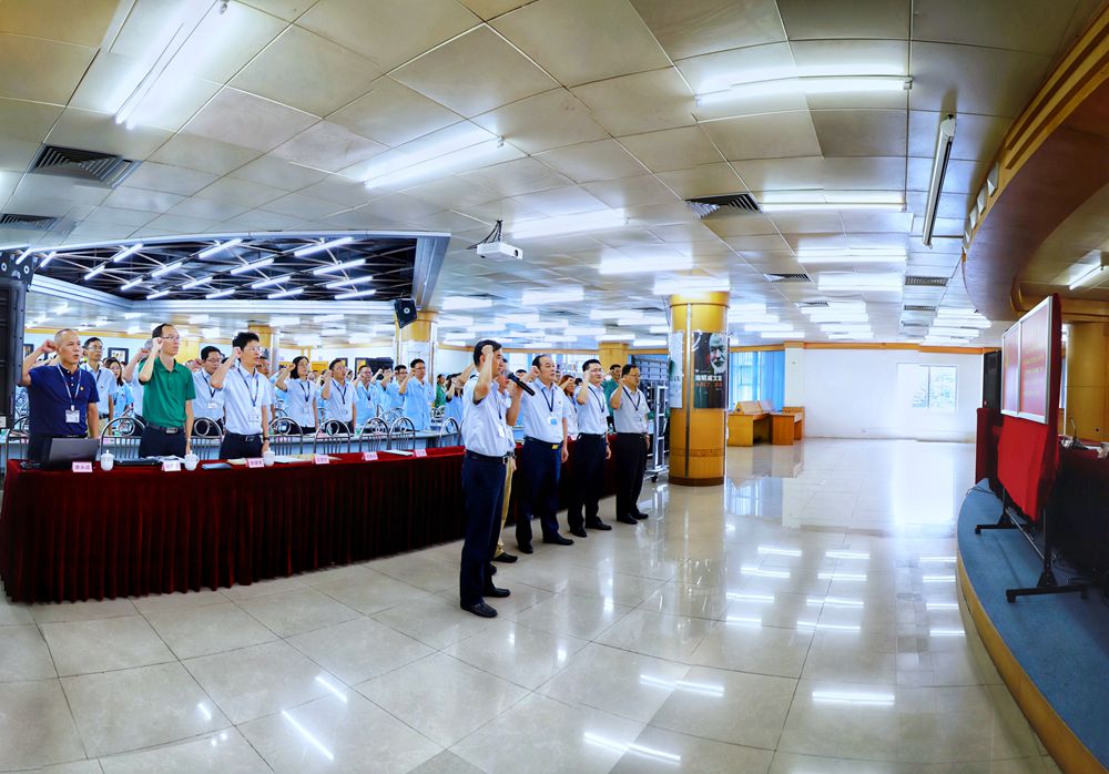 風華高科舉辦“不忘初心、牢記使命” 主題教育專題黨課