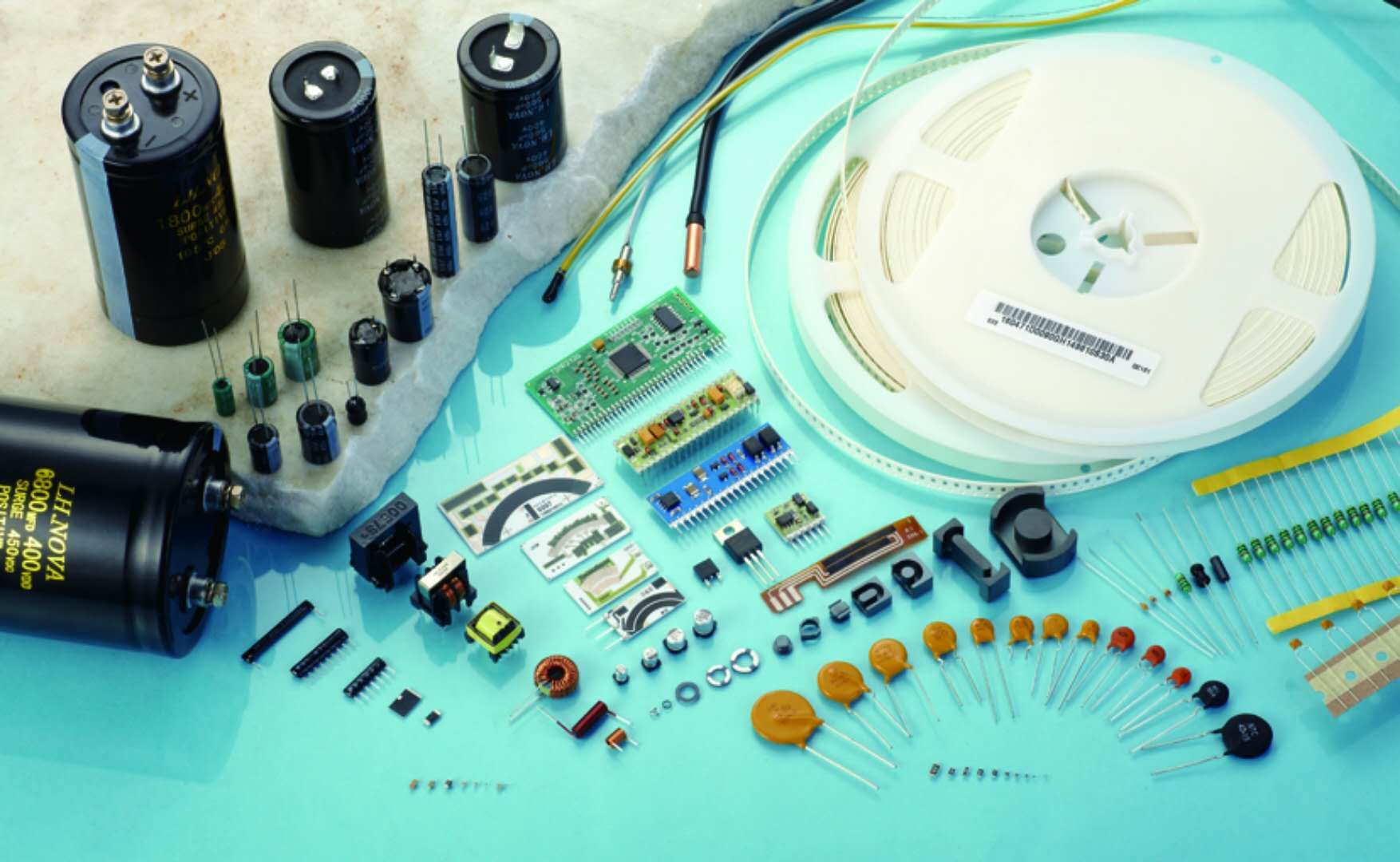 風華高科：對標戰略成效顯著，上半年業績創歷史新高